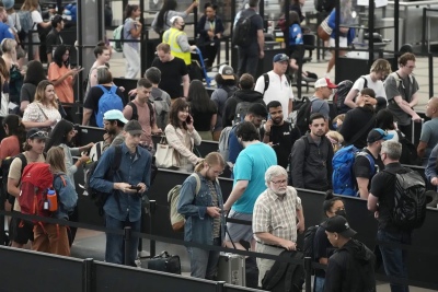 Largas demoras en los aeropuertos, el nuevo problema a nivel mundial