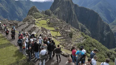 Protesta de turistas que no pueden ingresar al Machu Picchu