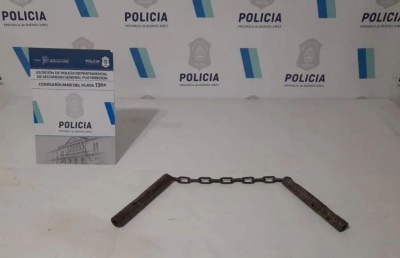 Las golpeó y amenazó con un nunchaku