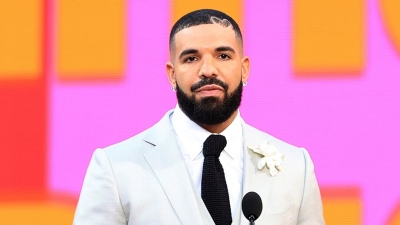 Drake postergó su mega show