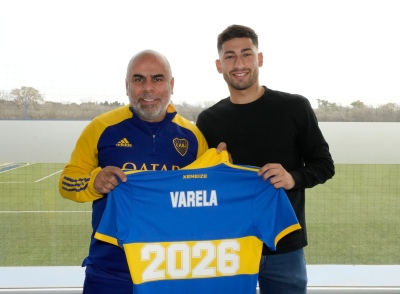 Varela renovó su contrato con Boca