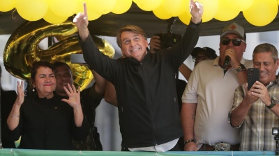 Jair Bolsonaro forcejeó con un youtuber