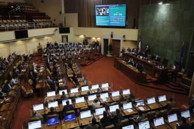 Chile obliga a los diputados a hacerse un test de drogas