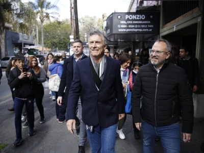 Macri se tropezó con un bache de un intendente suyo