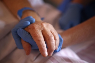 Francia está cerca de aprobar la ley de eutanasia y suicidio asistido