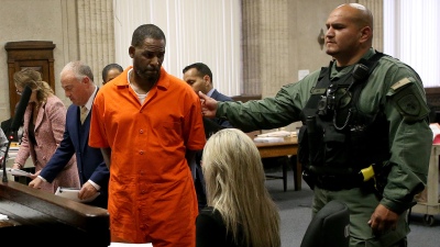El cantante R.Kelly fue declarado culpable por más casos de abuso sexual a menores
