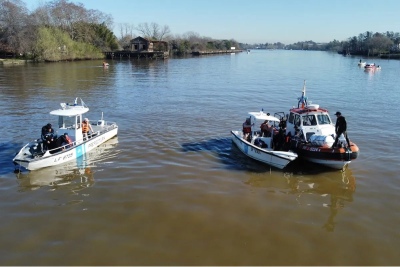 Un joven está desaparecido tras un choque de lanchas en el río Luján