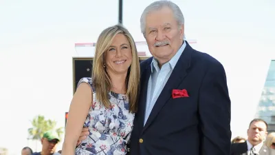 Murió el actor John Aniston, padre de Jennifer Aniston