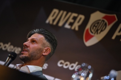 Demichelis fue presentado como nuevo DT de River