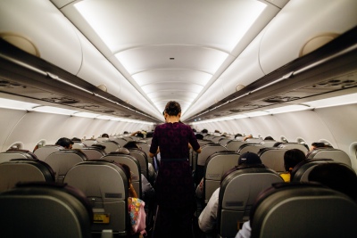 Amenazaron a una azafata en pleno vuelo