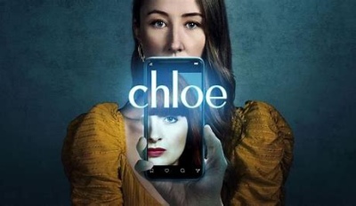 Chloé: la serie que trata de una chica obsesionada de su compañera por su Instagram