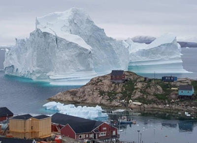 Se rompe un iceberg y provoca un tsunami submarino