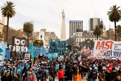 Otro día de protestas en el centro porteño: resumimos