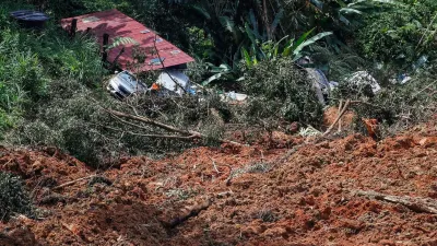 Al menos 16 muertos y siete heridos tras un deslizamiento de tierra en Malasia