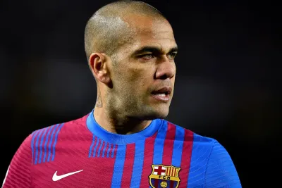 Detuvieron a Dani Alves por agresión sexual