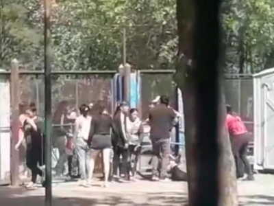 Una madre la habría pegado a una alumna por hacerle bullying a su hija