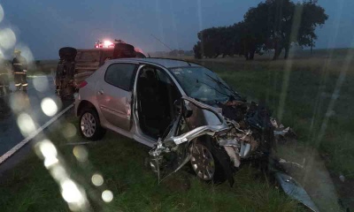 Murieron dos mujeres en un choque frontal en la Ruta 51