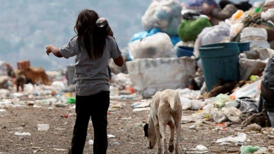 El 54% de los niños menores de 15 años en Argentina son pobres