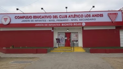 Tiroteo entre barras de Los Andes en la puerta de la escuela de Lomas de Zamora