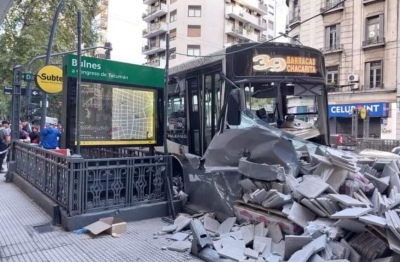 Choque de un colectivo de la línea 39: el chofer dio positivo de cocaína