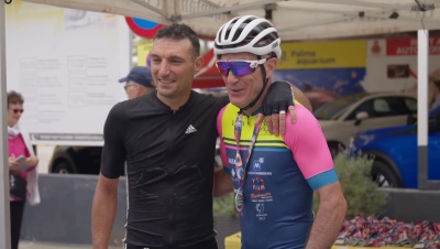 Lionel Scaloni completó una prueba de ciclismo de 167 kilómetros