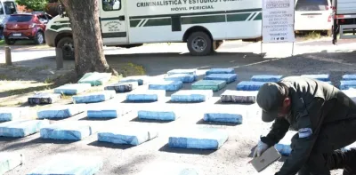 Detuvieron a un camionero que llevaba más de 5 toneladas de marihuana