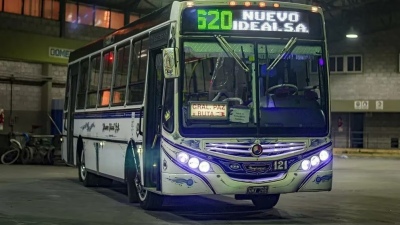 Paro de colectivos tras la detención de dos choferes por la agresión a Berni