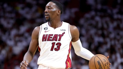 Bam Adebayo de Miami Heat: "Hola mami, estoy en conferencia de prensa"