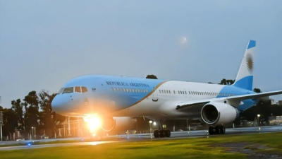 La polémica maniobra del nuevo avión presidencial que se hizo viral en redes sociales