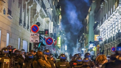 Francia en crisis: aparecieron grupos neofascistas en contra de los manifestantes