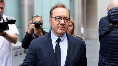 El abogado de Kevin Spacey pidió por su libertad