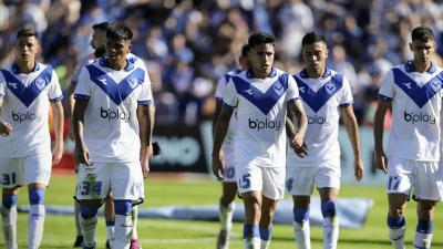 Vélez sacó un comunicado tras el ataque de los barras a los jugadores