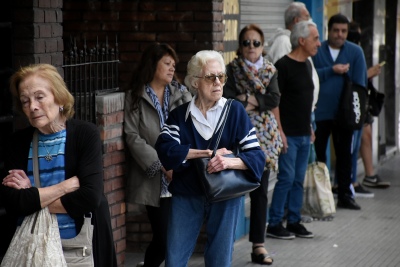 La jubilación mínima alcanza a cubrir menos de la mitad de la canasta básica