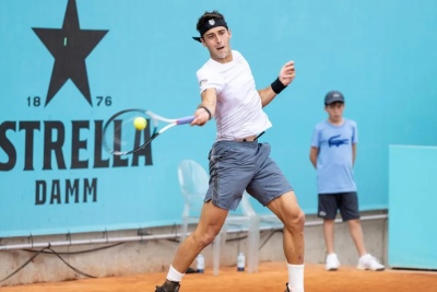 Tomás Etcheverry ganó y aseguró finalista argentino en Kitzbuhel