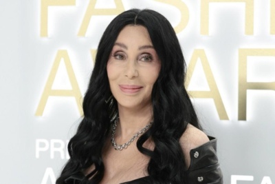 Cher, acusada de contratar a cuatro hombres para sacar a la fuerza a su hijo de un hotel: ¿qué pasó?