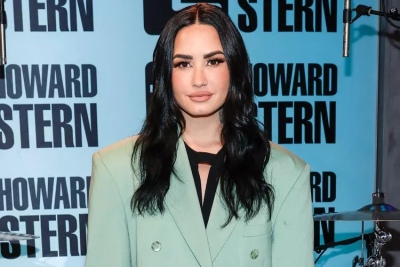 Demi Lovato reveló que "Cool for the Summer" trata sobre una mujer famosa con la que salió