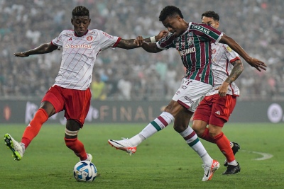Fluminense e Inter empataron 2-2 en la ida de las semis de la Libertadores