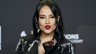 "Esquinas", lo nuevo de Becky G