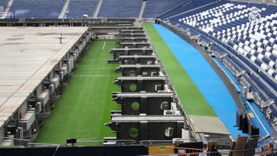 Video: el impresionante funcionamiento del césped retráctil del estadio del Real Madrid