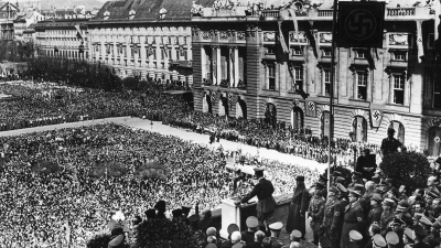 Viena: Austria organiza visitas guiadas para desmitificar el "balcón de Hitler"