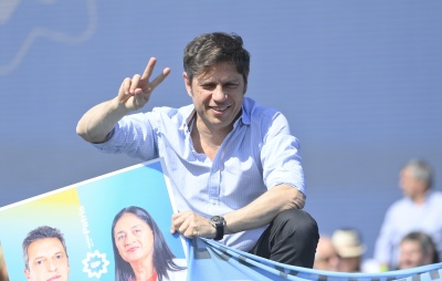 Kicillof sobre Milei: "Quiere resolver los problemas de la Argentina con ideas ridículas"