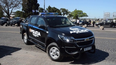 Tres chorros quisieron robar una gorra, se terminaron disparando entre sí