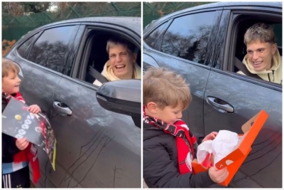 Tierno video: Alejandro Garnacho le regaló sus botines a un mini fan!