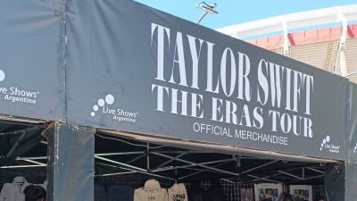 ¿Cuánto sale el merchandising oficial de Taylor Swift?