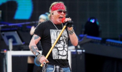 Denunciaron a Axl Rose, cantante de los Guns N' Roses, por agresión sexual