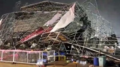 Fuertes tormentas: se voló el escenario de la bresh y al menos 15 personas resultaron heridas