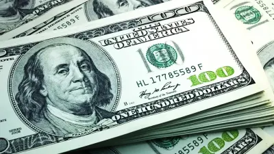 El dólar blue cayó a $975 y la brecha cambiaria se acerca al 20%