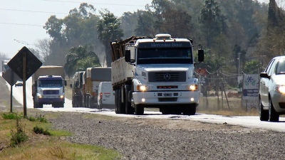 Fin de semana largo: Comienza la restricción de camiones en autopistas y rutas