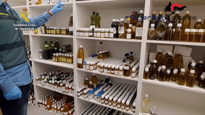 España: Detuvieron a once personas por vender aceite de oliva adulterado