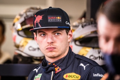 El insólito motivo por el que Max Verstappen no pudo alquilar un lujoso auto